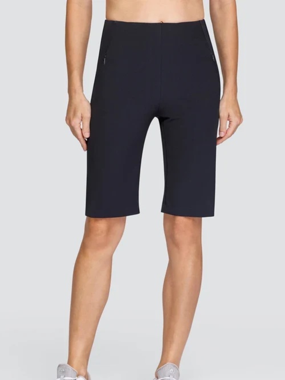 TAIL NWT Black Allure Pull-On Bermuda Golf Shorts Size 12 UPF 50+ Outdoors